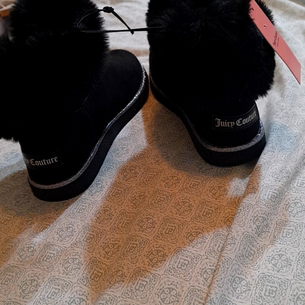 Juicy Couture fur black boots with glitter rim at bottom 5.5